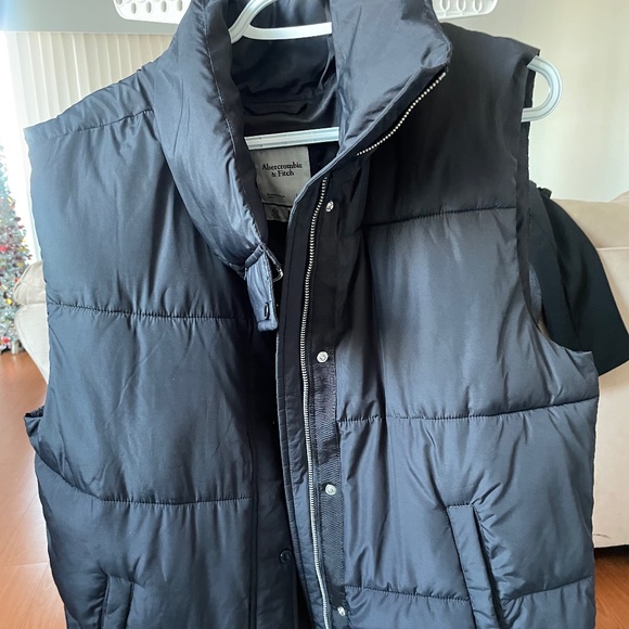 Abercrombie Winter Vest - Picture 1 of 2